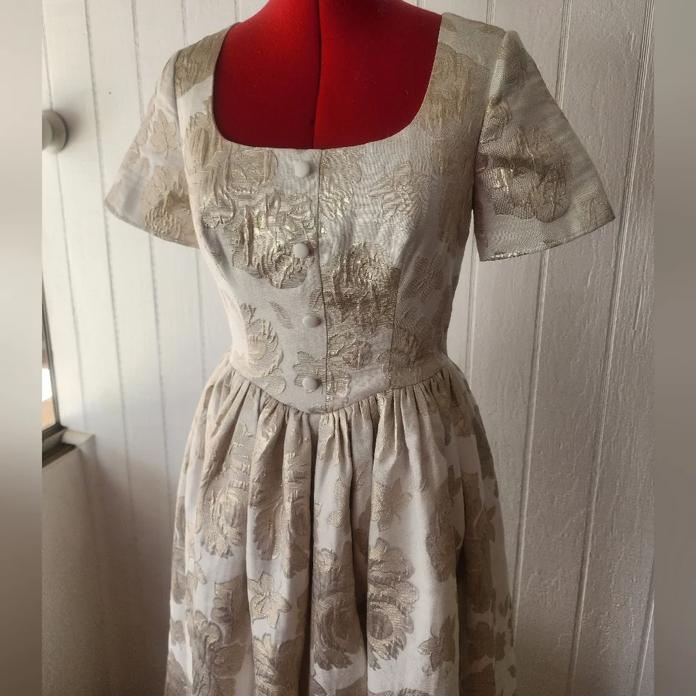 Bellevue The Label, "The Belle Gown" Metallic Gold Roses Formal Dress Bridgerton - Picture 4 of 5